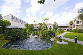 Shula's Hotel & Golf Club
