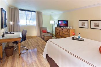 Shula's Hotel & Golf Club