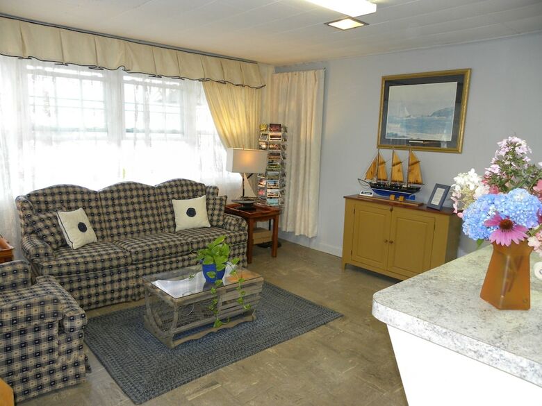 Motel Colonial Gables Oceanfront Village