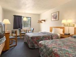 Hotel Super 8 Pittsburg Ks