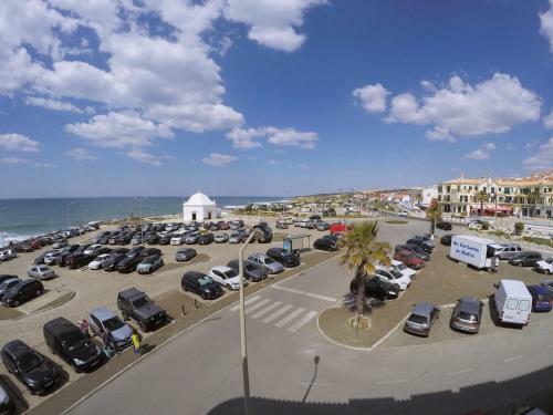 Albergue Lone Surfer Ericeira