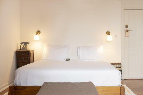 Hostal The Independente Suites & Terrace