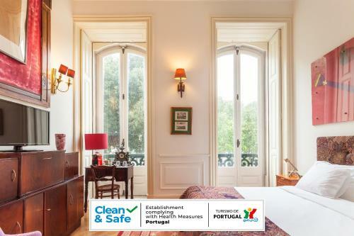 Hostal The Independente Suites & Terrace