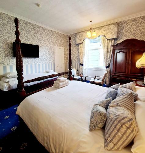 Hostal Corriemar House