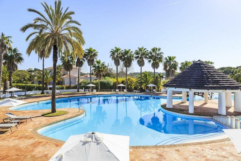 Encosta Do Lago Resort Club
