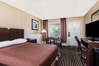 Hotel Howard Johnson Express Inn - Rocky Hill