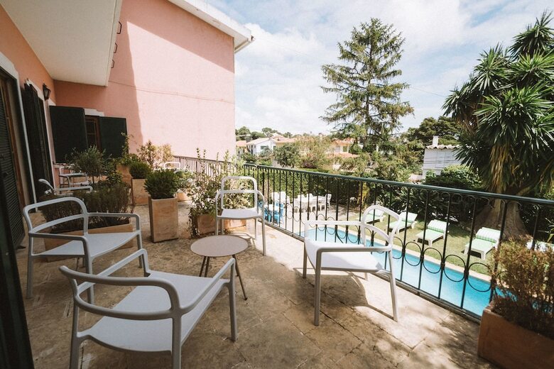 Albergue Nice Way Cascais & Surf Camp