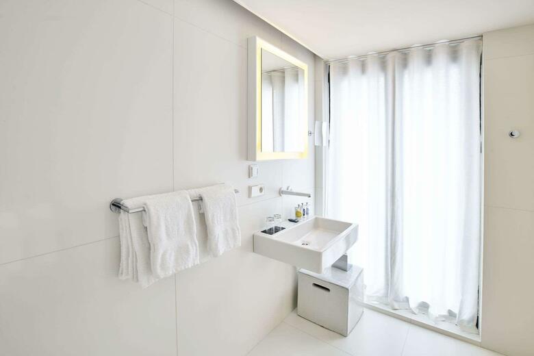 9hotel Sablon