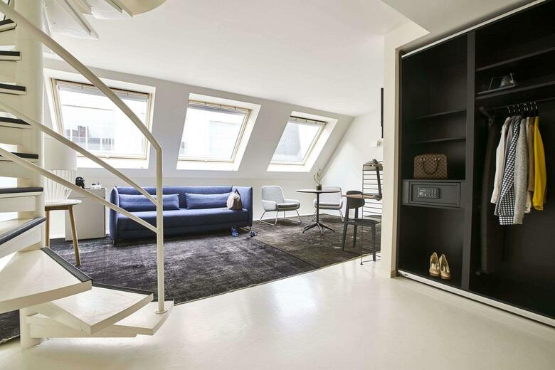 9hotel Sablon
