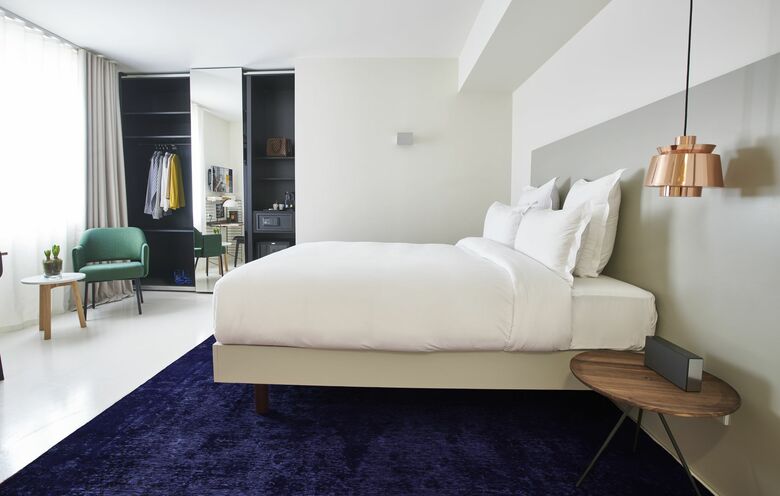 9hotel Sablon