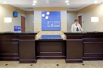 Holiday Inn Express Hotel & Suites Chestertown