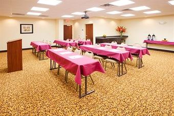 Holiday Inn Express Hotel & Suites Chestertown