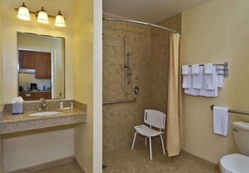 Hotel Towneplace Suites By Marriott Clinton At Joint Base Andrews