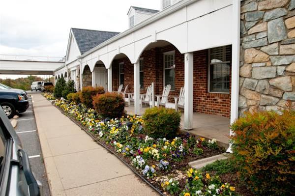 Colony South Hotel & Conference Center