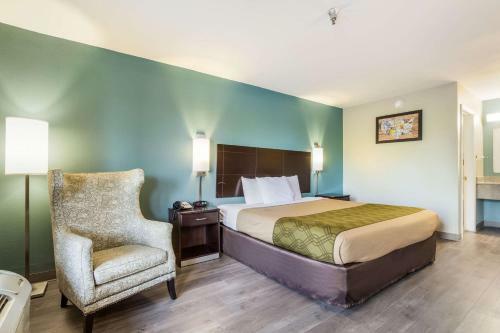Hotel Econo Lodge Inn & Suites I-65