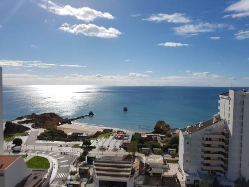 Apartamentos Turisticos Coral Da Rocha 1