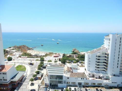 Apartamentos Turisticos Coral Da Rocha 1