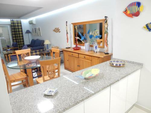 Apartamentos Turisticos Coral Da Rocha 1