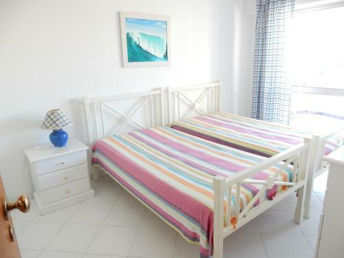 Apartamentos Turisticos Coral Da Rocha 1