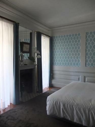 Hostal Mercador Guesthouse