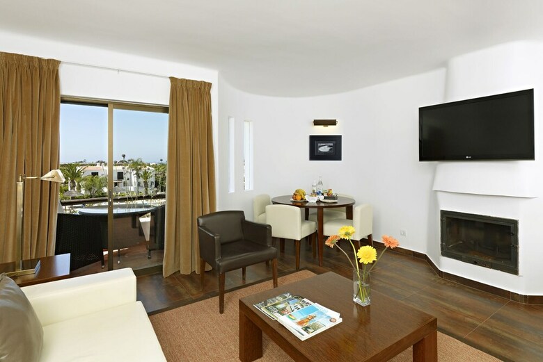 S�o Rafael Villas, Apartments & Guesthouse