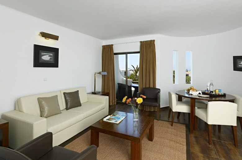 S�o Rafael Villas, Apartments & Guesthouse