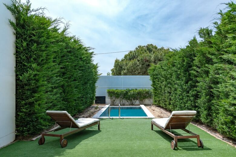 S�o Rafael Villas, Apartments & Guesthouse