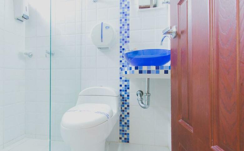 Hotel Marina Suites