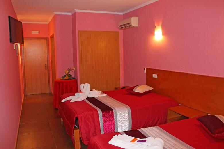 Hostal Residencial Monte Carlo