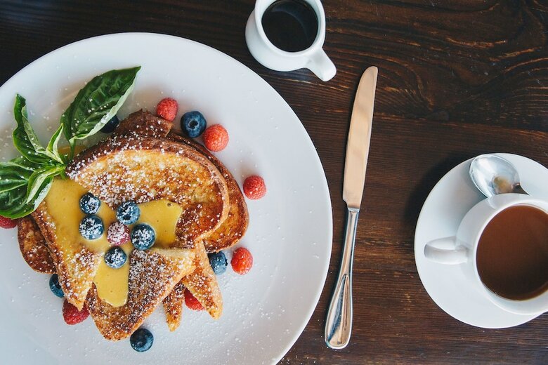 Lakehouse Hotel And Resort