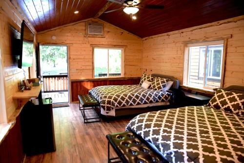 Motel Gateway Inn & Cabins