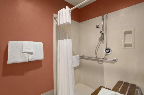 Hotel Baymont Inn & Suites - Sullivan