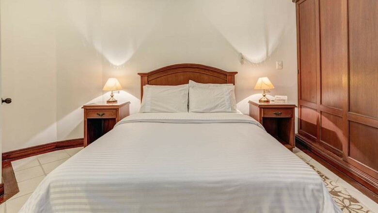 Hotel Travelers Suites Juanamb�