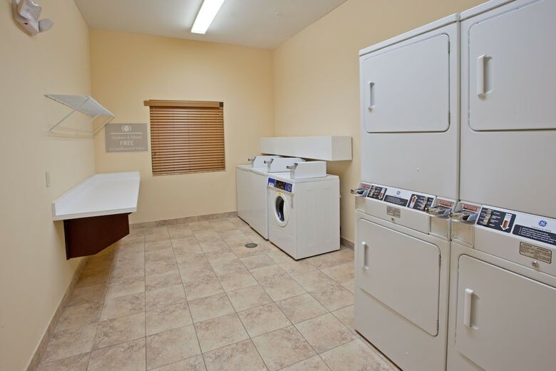 Hotel Candlewood Suites League City