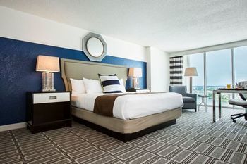 Hotel South Shore Harbour Resort And Conference Center