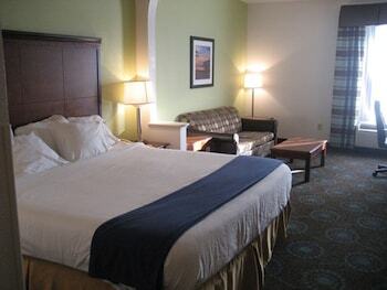 Holiday Inn Express Hotel & Suites Morehead City