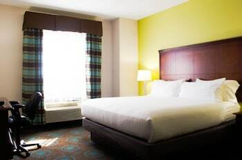 Holiday Inn Express Hotel & Suites Morehead City