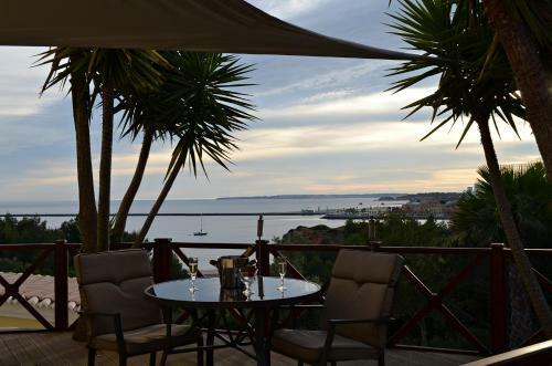 Villa De Charme Encosta Da Praia