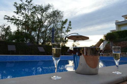 Villa De Charme Encosta Da Praia