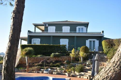 Villa De Charme Encosta Da Praia