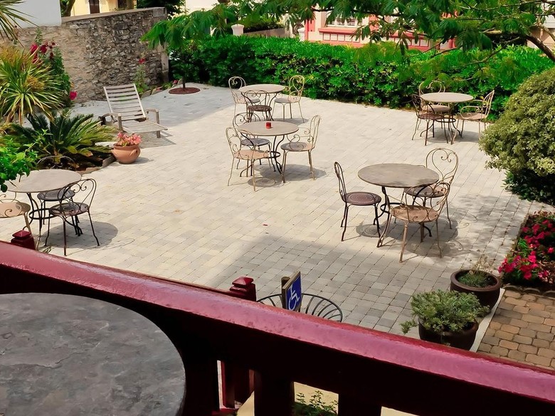 Hotel H�tel Saint Julien