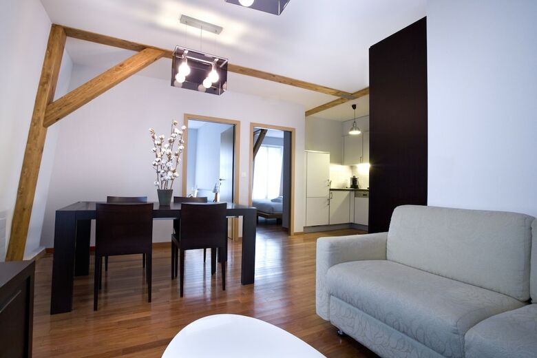 Hotel La Cour Des Augustins