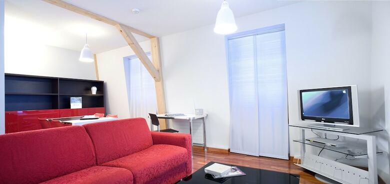 Hotel La Cour Des Augustins