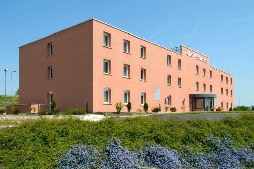 Best Hotel Reims Croix Blandin