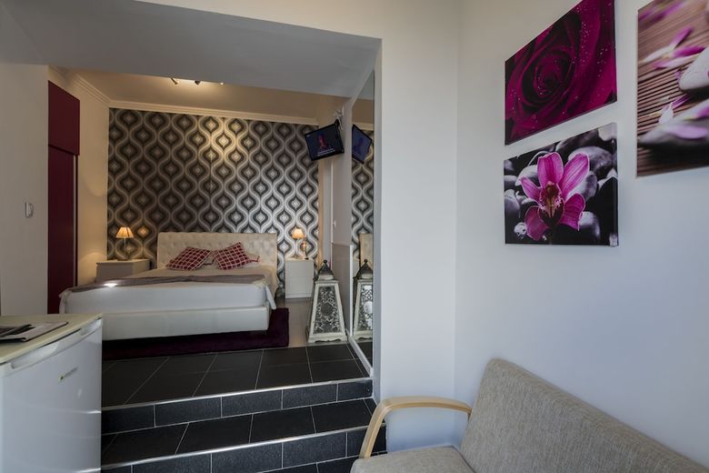 Hostal Vintage Place - Azorean Guest House