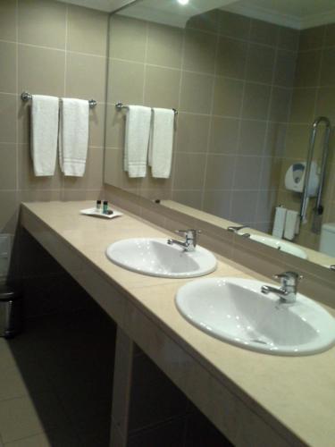 Hostal Portagem Bairrada Center