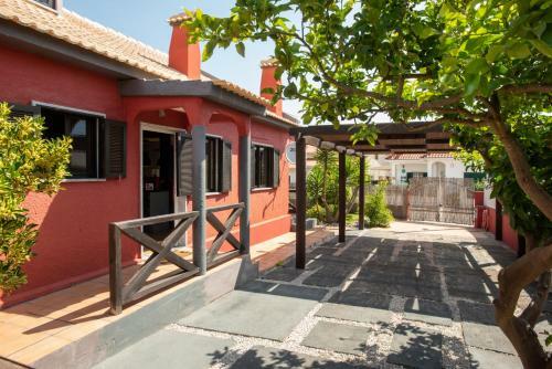 Aroeira Pool House