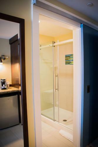 Hotel Inn At Harbor Shores