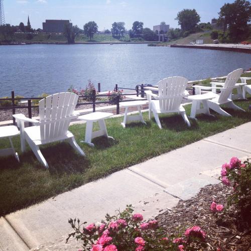 Hotel Inn At Harbor Shores