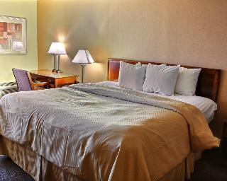 Clarion Hotel Marina & Conference Center
